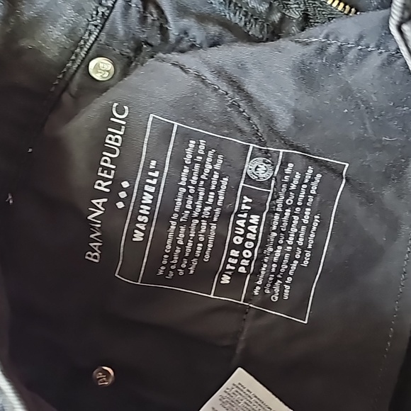 Banana Republic Ankle Flare Jeans - Picture 4 of 5